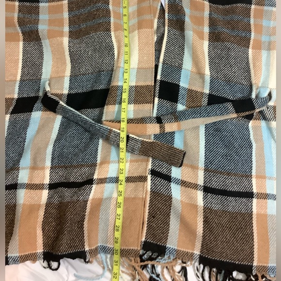 New Aerosoles plaid Wrap cape sweater wrap with belt O/S One size fits most - Picture 6 of 12